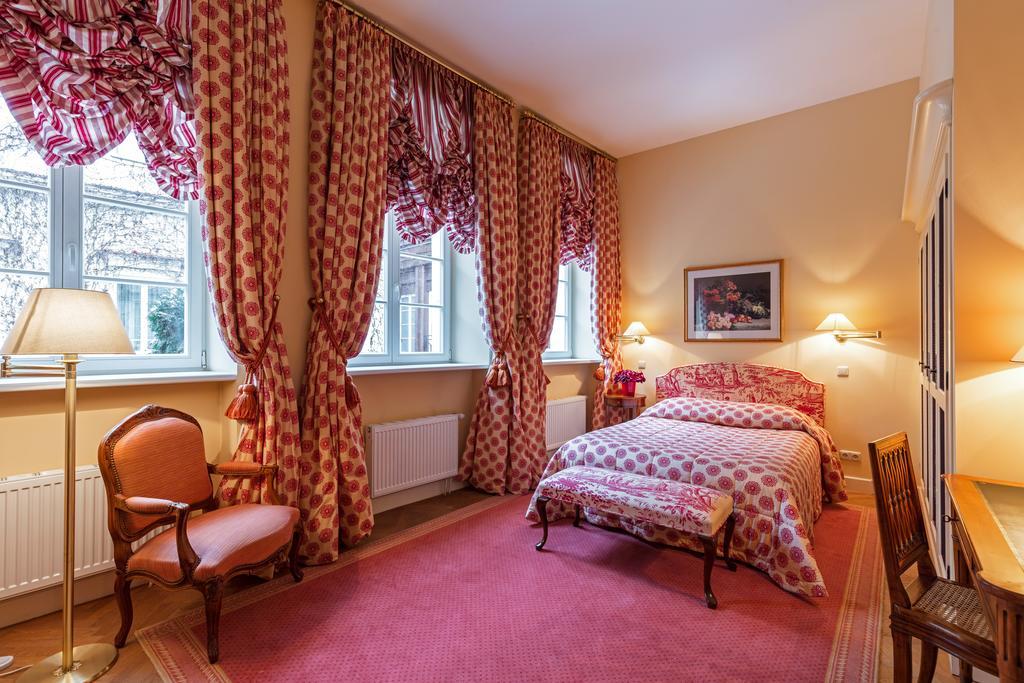 Stikliai Hotel - Relais & Chateaux VNO Exterior foto A bedroom at the hotel